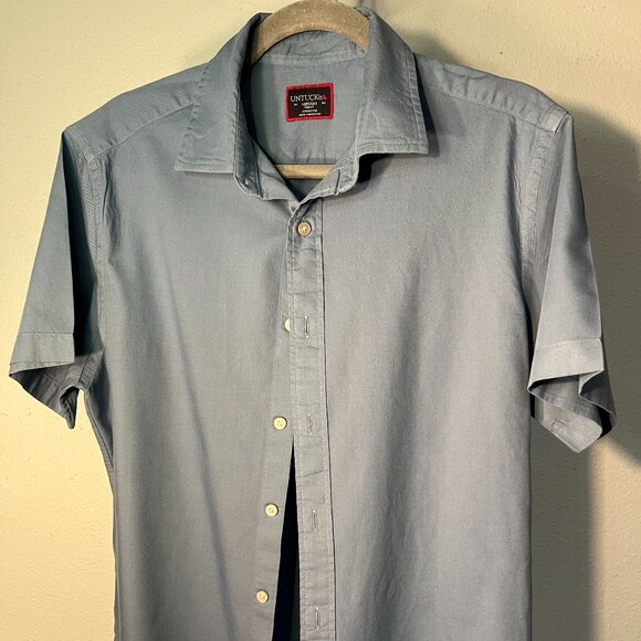 UNTUCKit Slim-Fit Denim-Blue 100% Cotton Short-Sleeve Button-Up SZ Med - Picture 1 of 5